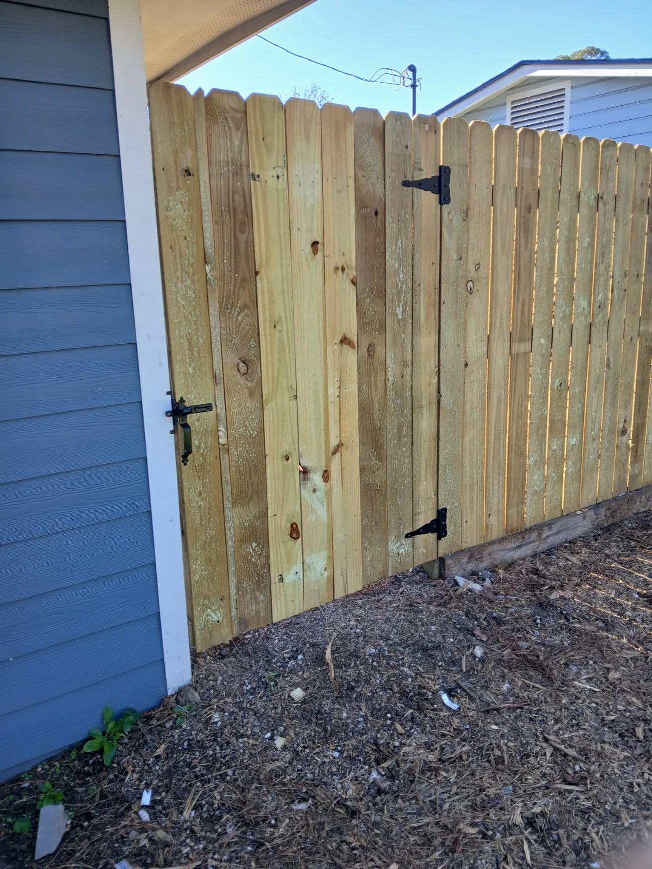 Granding,general tree,stump grinding ,wood fencing in Dickinson TX